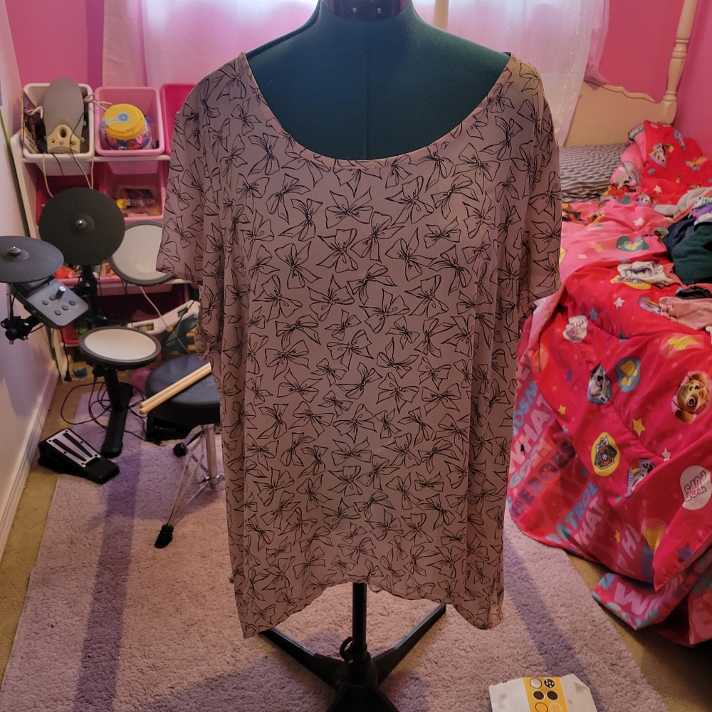 Torrid sheer bow tie pink top